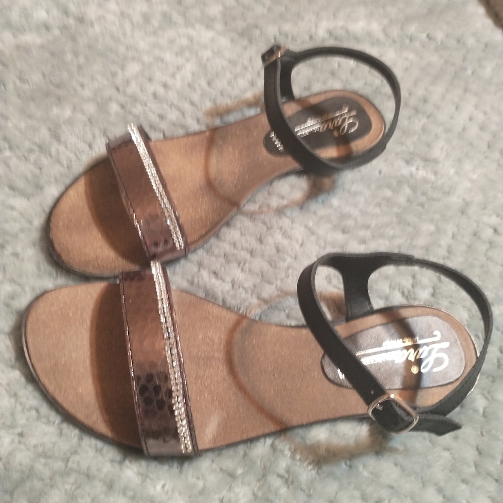 Vera Pelle Italian leather sandals size 6.5 (37)